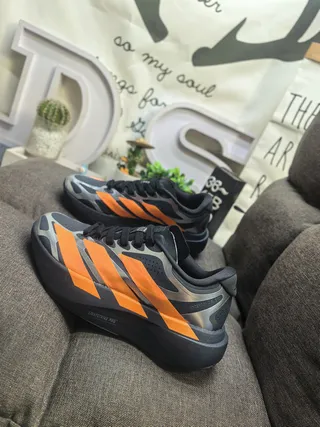 Adidas Black Orange Sculpted Midsole Perforated Engineered Mesh Upper Running Shoes 7