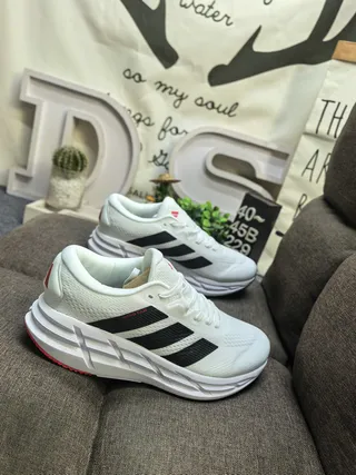 Adidas Black Red Engineered Mesh Upper Three-Stripe Side Branding Running Shoes 9