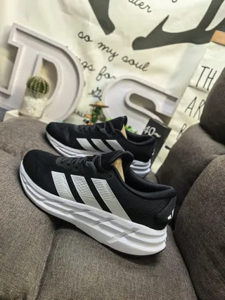 Adidas Black Red Engineered Mesh Upper Three-Stripe Side Branding Running Shoes 17