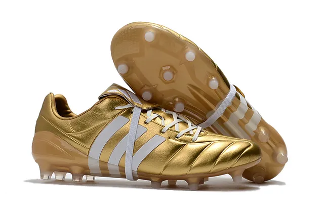Adidas Noir Rouge Coupe-basse Cuir supérieur Trois bandes blanches Terrain ferme Chaussures de football 4