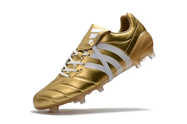 Adidas Noir Rouge Coupe-basse Cuir supérieur Trois bandes blanches Terrain ferme Chaussures de football 7