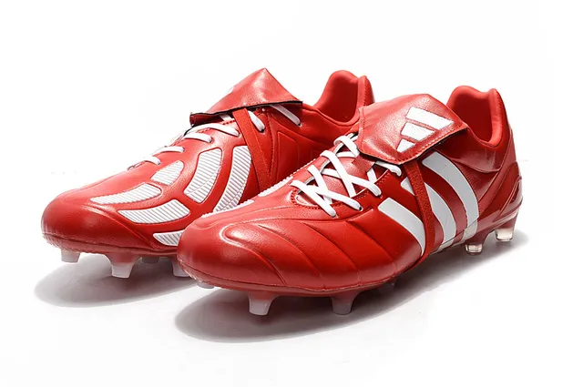 Adidas Noir Rouge Coupe-basse Cuir supérieur Trois bandes blanches Terrain ferme Chaussures de football 20
