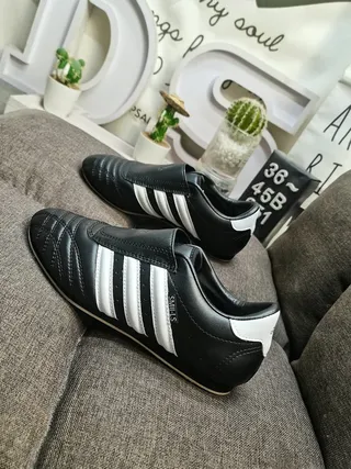 Adidas Noir Blanc Sans Lacets Slip-On Quilté Vamp Chaussures de Football Indoor 7