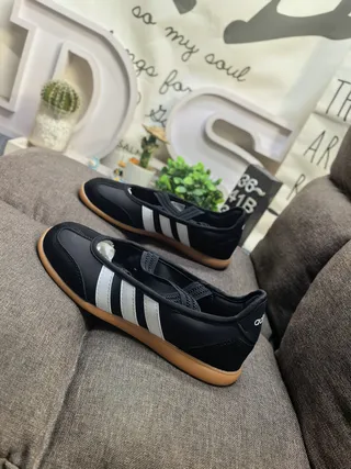 Adidas Black White Laceless T-Strap Three-Stripe Side Panel Lifestyle Sneakers 7