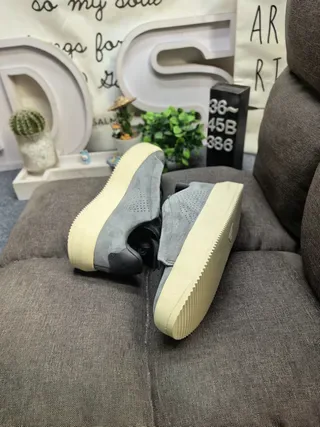 Adidas Black White Low-Top Smooth Upper Lifestyle Sneakers 16