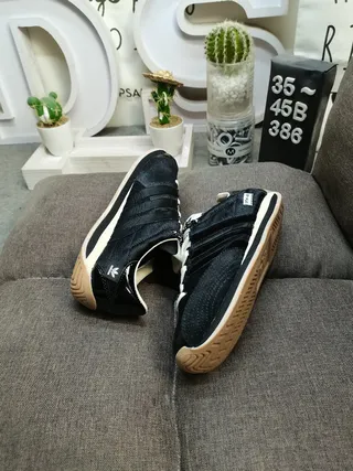 Adidas Black White Textured Upper Laces And Lining Lifestyle Sneakers 6