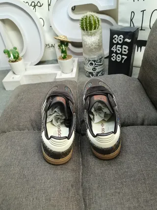 Adidas Brown Beige Tweed-Textile Upper Gum Rubber Sole Lifestyle Sneakers 8