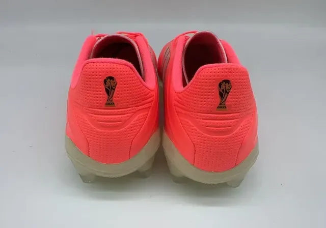 Adidas Copa Rouge Argent Bas Coupe Lacets Matelassé Capot de Doigt Terrain Ferme Chaussures de Football 3