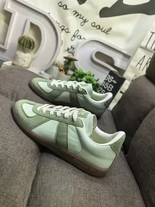 Adidas Green Beige Two-Tone Suede And Leather Gum Rubber Sole Lifestyle Sneakers 7