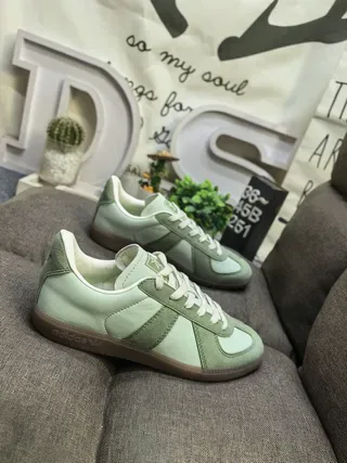 Adidas Green Beige Two-Tone Suede And Leather Gum Rubber Sole Lifestyle Sneakers 9