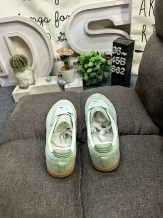 Adidas Green White Suede Upper Gum Rubber Sole Sneakers 8