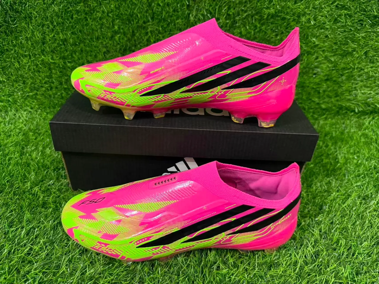 Adidas Pink Green Low-Cut Sock-Fit Upper Iridescent Holographic Overlay Firm-Ground Soccer Shoes 9