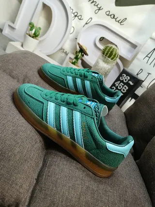 Adidas Pink Green Suede Upper Gum Rubber Sole Lifestyle Sneakers 17