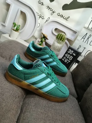 Adidas Pink Green Suede Upper Gum Rubber Sole Lifestyle Sneakers 19