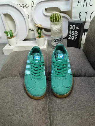 Adidas Pink Green Suede Upper Gum Rubber Sole Lifestyle Sneakers 20
