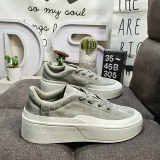 Adidas प्लेटफॉर्म स्यूड ग्रे जीवनशैली स्नीकर