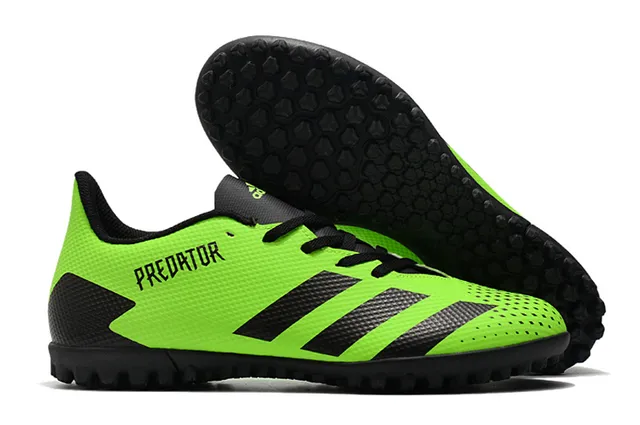 Adidas Predator Preto e Branco Turf Sapatos de Futebol 5
