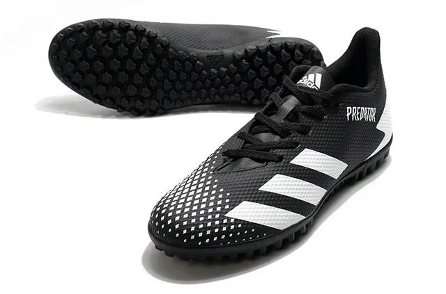 Adidas Predator Preto e Branco Turf Sapatos de Futebol 16