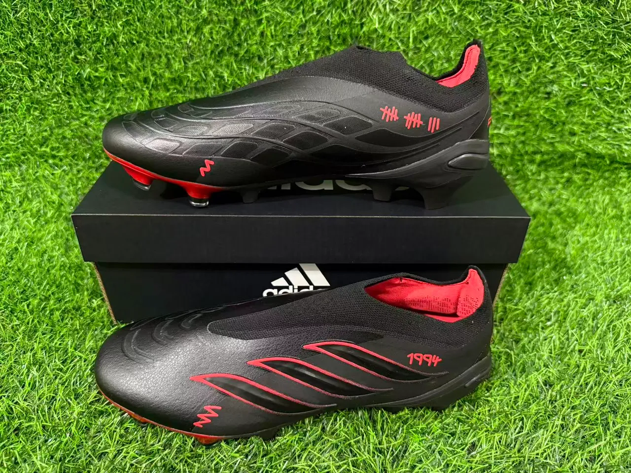 Adidas Predator Black Red Low-Cut Sock-Fit Collar Cursive Branding Firm-Ground Soccer Shoes 8