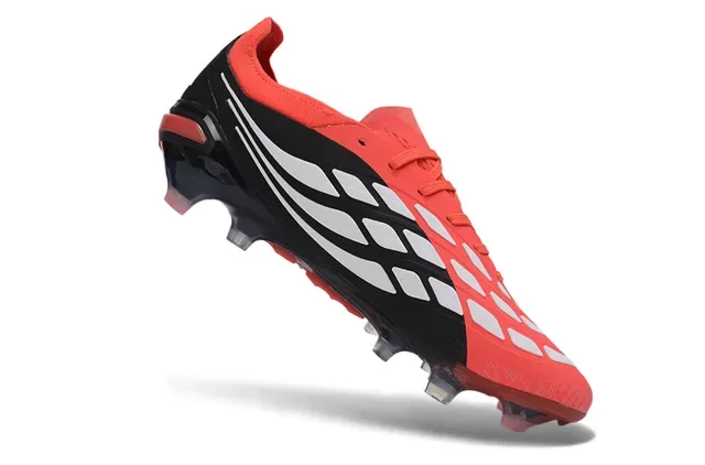 Adidas Predator 红黑不对称系带 纹理合成鞋面 草地钉鞋 2