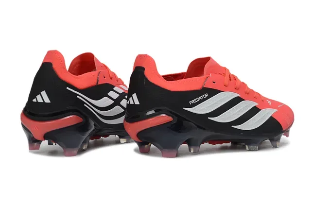 Adidas Predator 红黑不对称系带 纹理合成鞋面 草地钉鞋 5