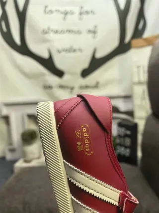 Adidas Red Beige Laceless Velcro Strap Lifestyle Sneakers 23