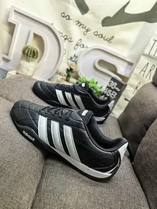 Adidas Samba Black White Quilted Leather Upper Three-Stripe Side Branding Lifestyle Sneakers 7