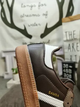 Adidas Samba Chaussures Lifestyle Marron et Blanc 3