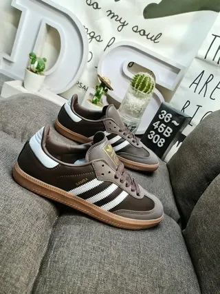 Adidas Samba Chaussures Lifestyle Marron et Blanc 9