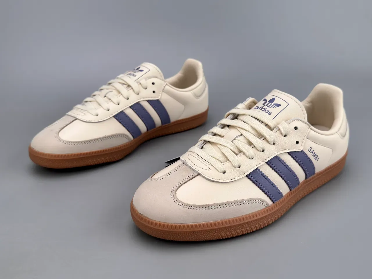 Adidas Samba Off-White और बैंगनी लाइफस्टाइल स्नीकर 7