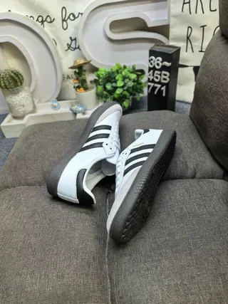 Adidas Samba Tênis Lifestyle Branco e Preto 6