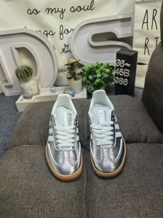Adidas Silver White Metallic Textured Upper Three-Stripe Overlay Lifestyle Sneakers 10
