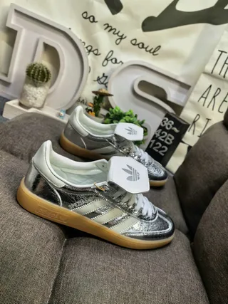 Adidas Spezial Gray Suede White Stripe Gum Sole Lifestyle Sneakers 9