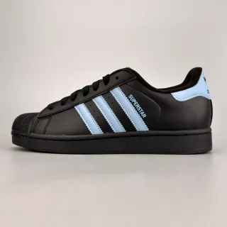 Adidas Superstar काला और हल्का नीला लाइफस्टाइल स्नीकर