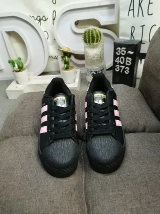 Adidas Superstar Black and Pink Lifestyle Sneakers 10