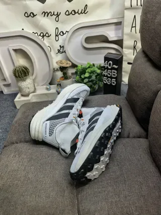 Adidas Terrex Agravic Flow GORE-TEX White Black Running Shoes 6