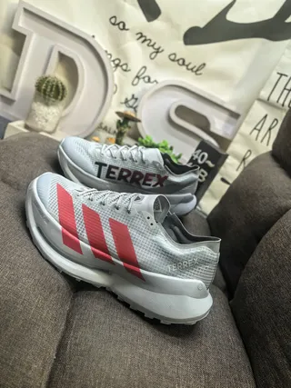 Adidas TERREX Gray Red Mesh Upper Three Stripes Running Shoes 7
