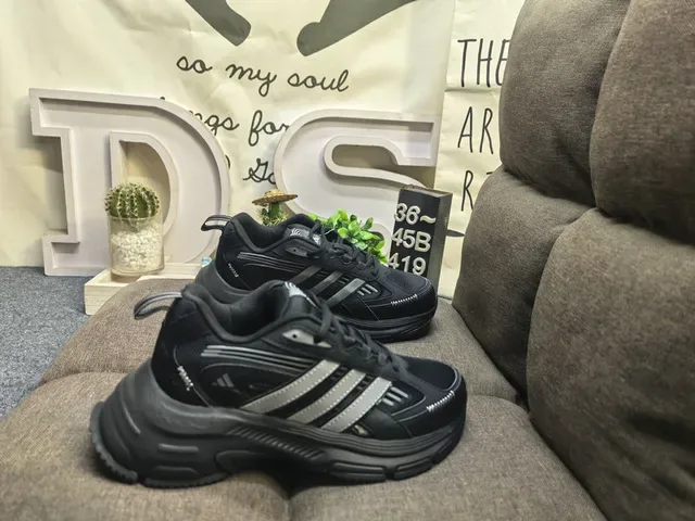 Adidas White Black Chunky Sole Three-Stripe Cage Lifestyle Sneakers 21