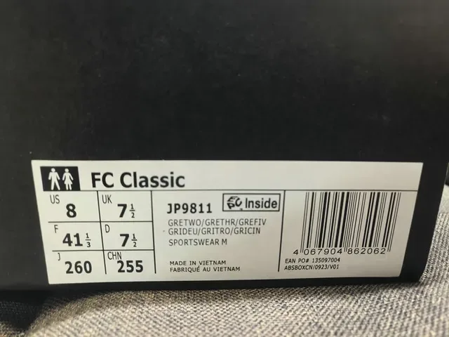 Adidas White Black Chunky Sole Three-Stripe Cage Lifestyle Sneakers 22