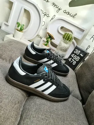 Adidas White Black Low-Top Leather Upper Lifestyle Sneakers 9