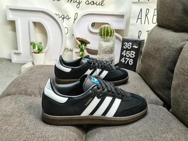 Adidas White Black Low-Top Leather Upper Lifestyle Sneakers 11