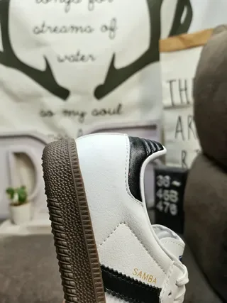 Adidas White Black Low-Top Leather Upper Lifestyle Sneakers 13