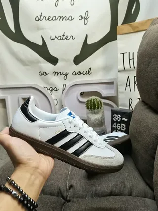 Adidas White Black Low-Top Leather Upper Lifestyle Sneakers 15