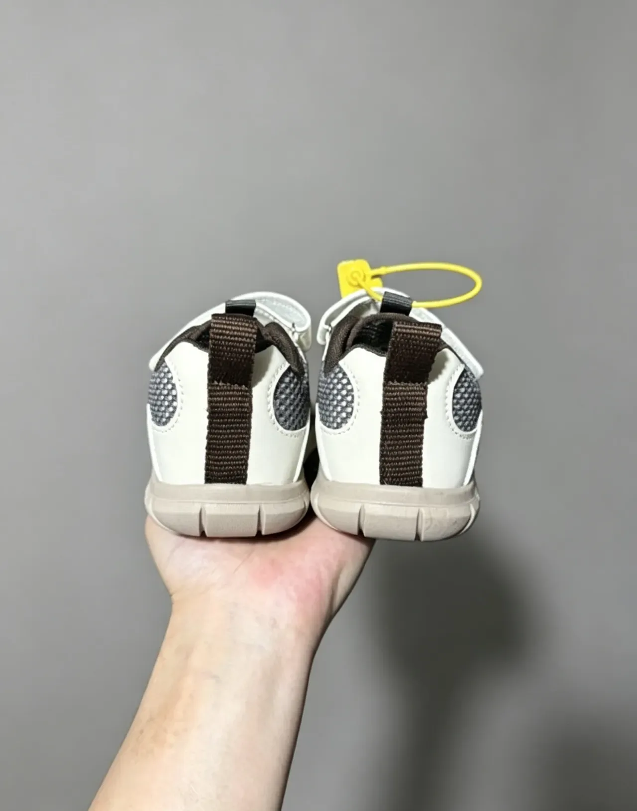 Adidas White Gray Velcro Strap Closure Mesh-and-Synthetic Upper Lifestyle Sneakers 16