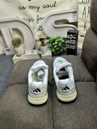 Adidas White Mesh Low-Top Lifestyle Sneakers 18