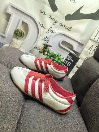 Adidas White Red Low-Top Velcro Strap Lifestyle Sneakers 7