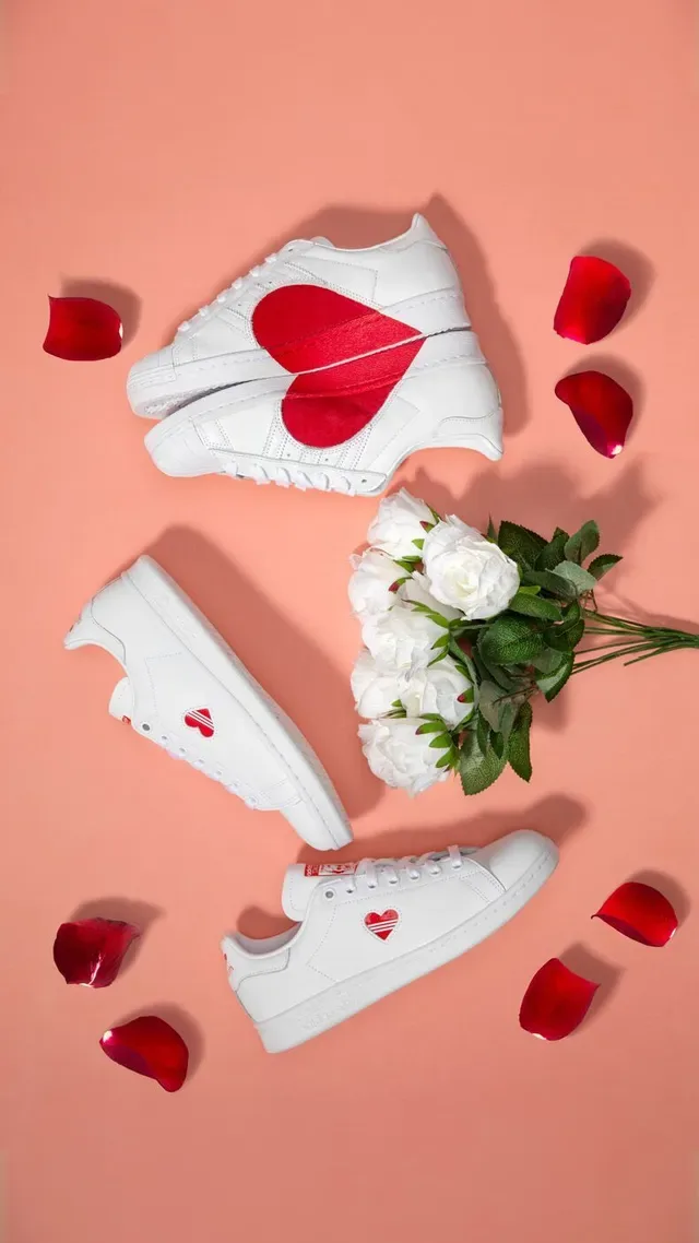 Adidas White Red Shell-Toe Three-Stripe Panel Lifestyle Sneakers 3
