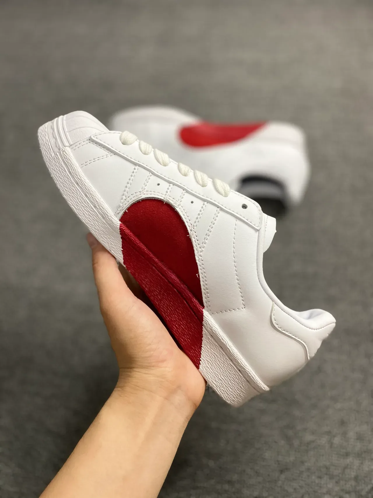 Adidas White Red Shell-Toe Three-Stripe Panel Lifestyle Sneakers 9