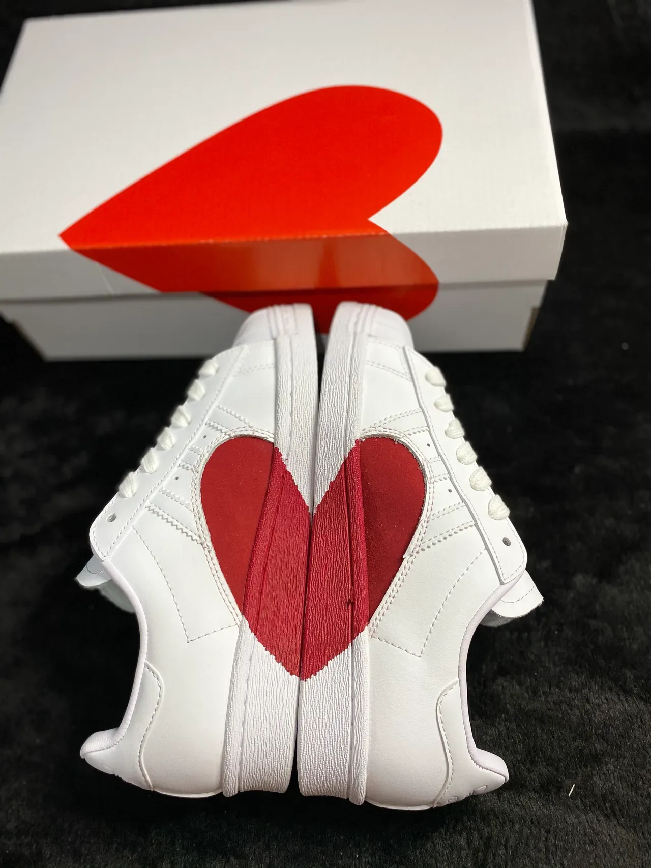 Adidas White Red Shell-Toe Three-Stripe Panel Lifestyle Sneakers 12