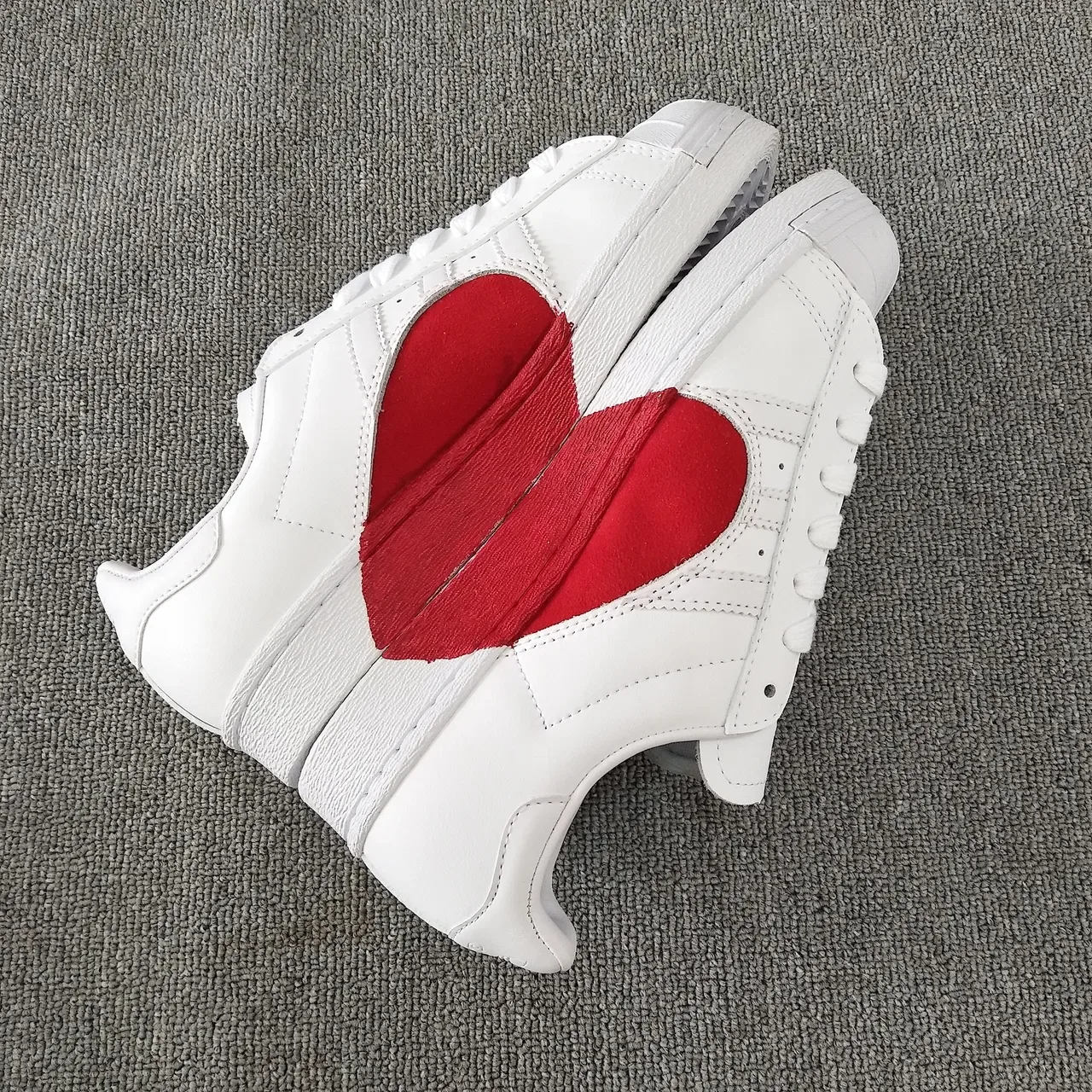 Adidas White Red Shell-Toe Three-Stripe Panel Lifestyle Sneakers 19